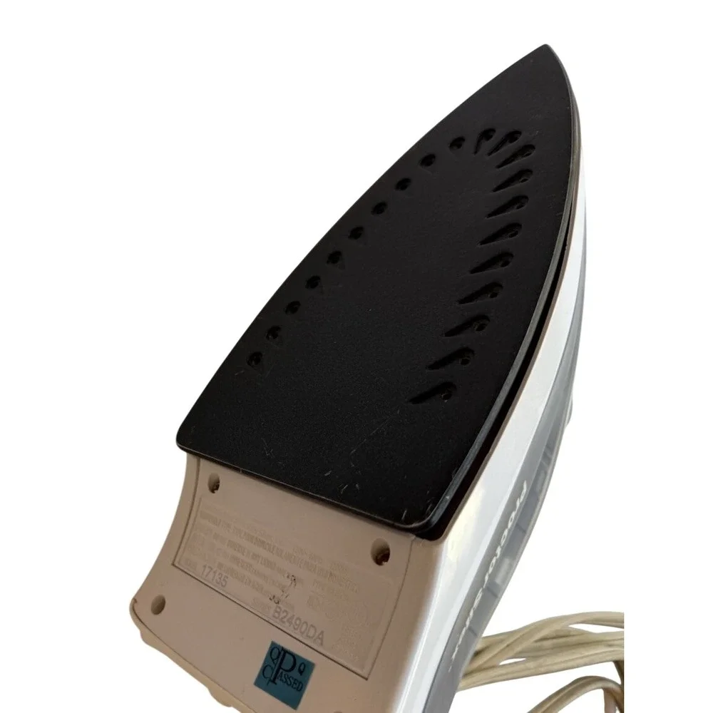 Proctor Silex Compact Travel Steam Iron‎ Corded Adjustable Heat Settings